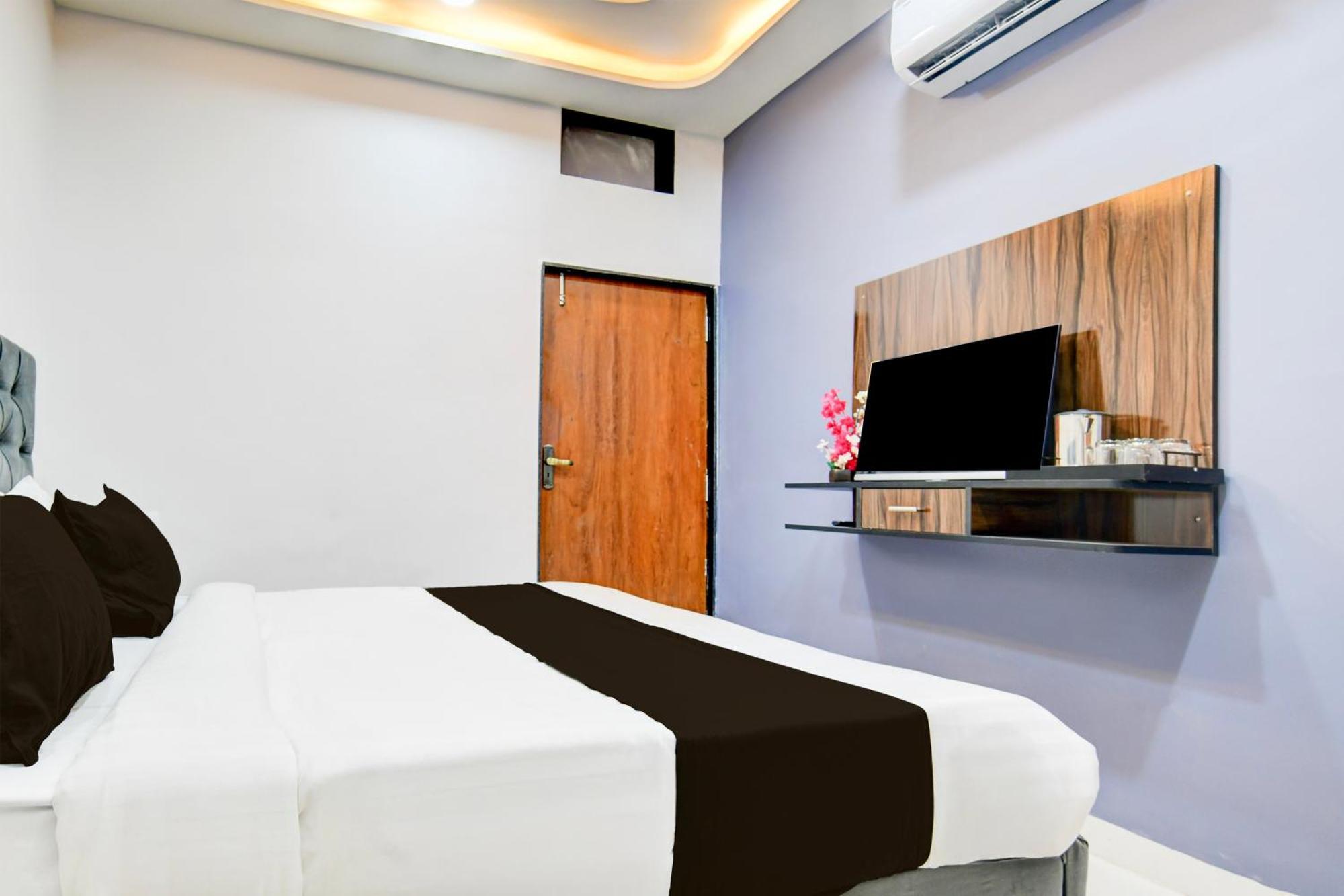Super Hotel O D.V Near Medanta Hospital Indore Dış mekan fotoğraf